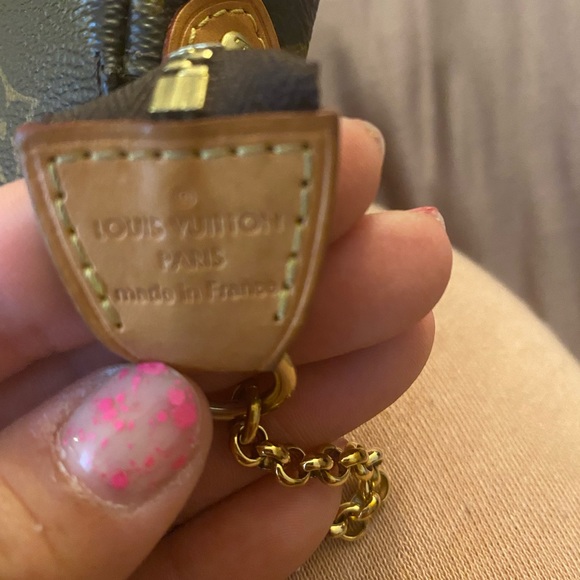 Beautiful Louis Vuitton Eva Clutch - Picture 4 of 8